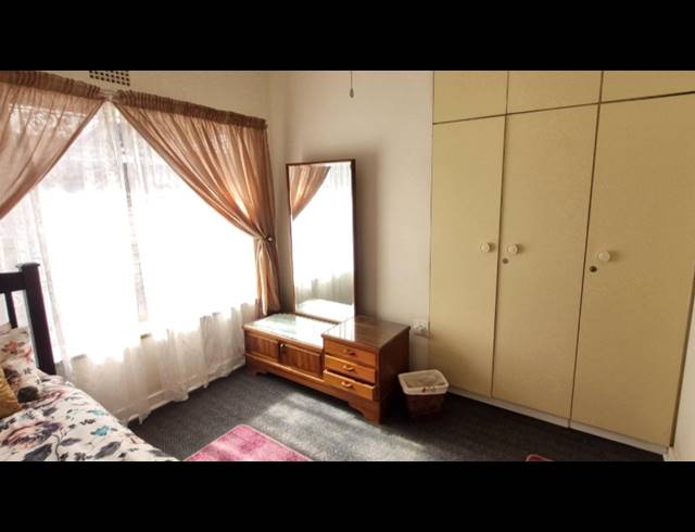3 BEDROOM HOUSE FOR SALE IN SOUTH CREST